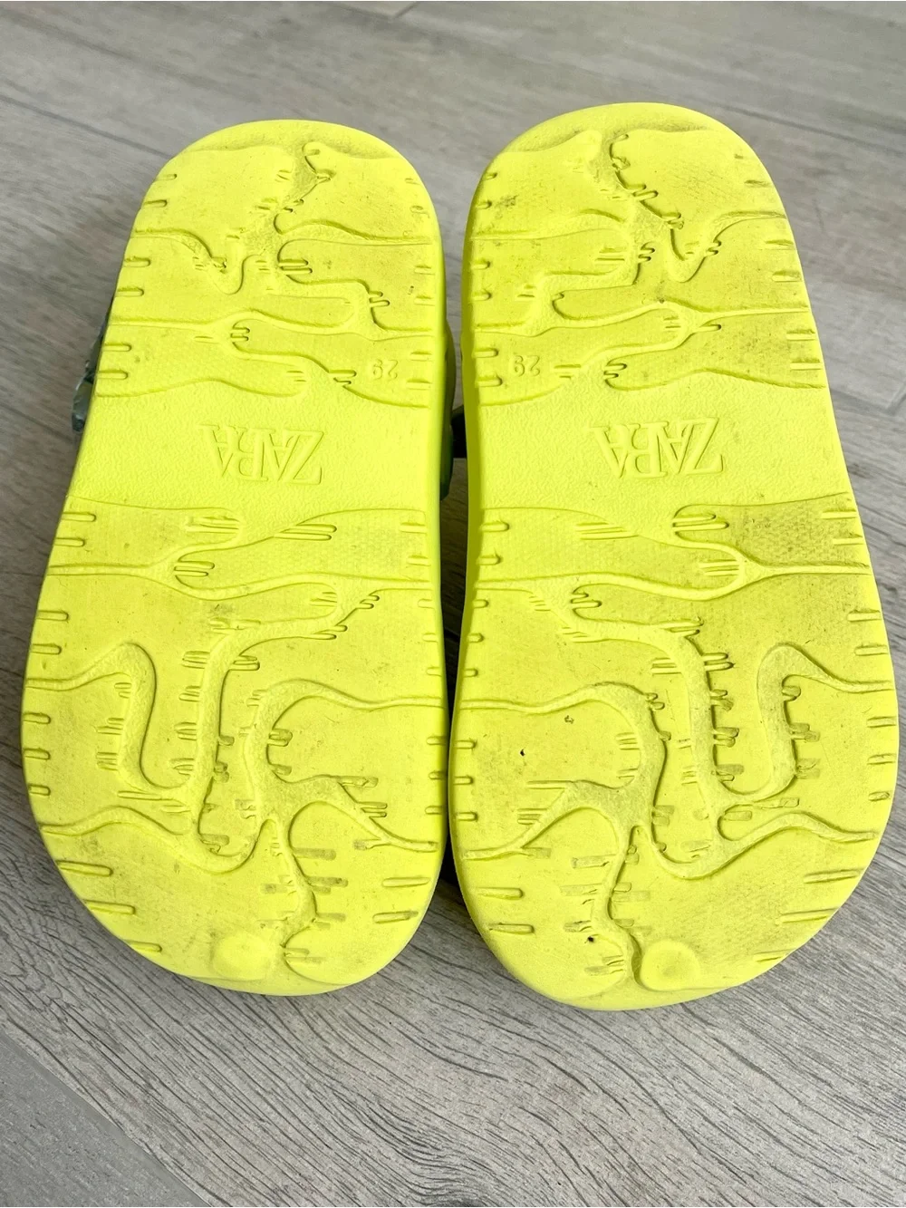 Zara Neon Yellow Clogs Size 29 | Lightweight Slip-On Garden Shoes
